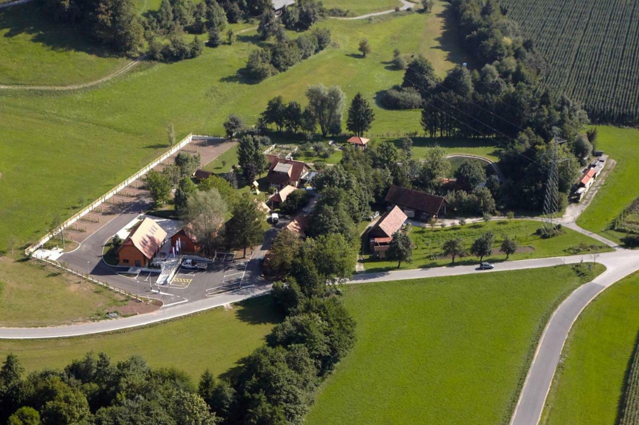 Camp Podgrad Vranskoヴィラ エクステリア 写真