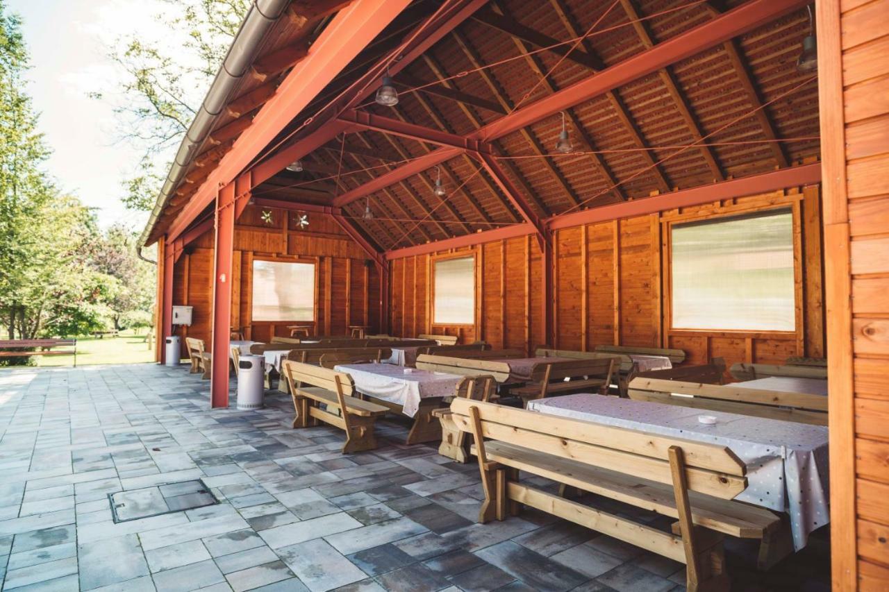 Camp Podgrad Vranskoヴィラ エクステリア 写真