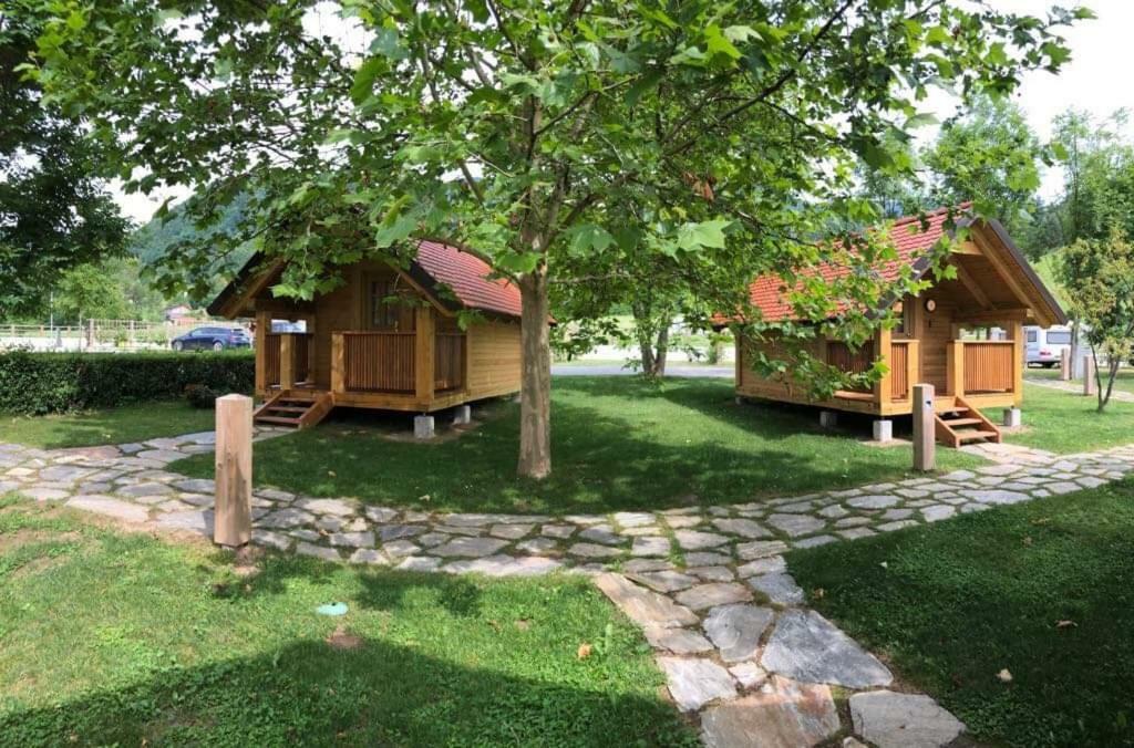 Camp Podgrad Vranskoヴィラ エクステリア 写真